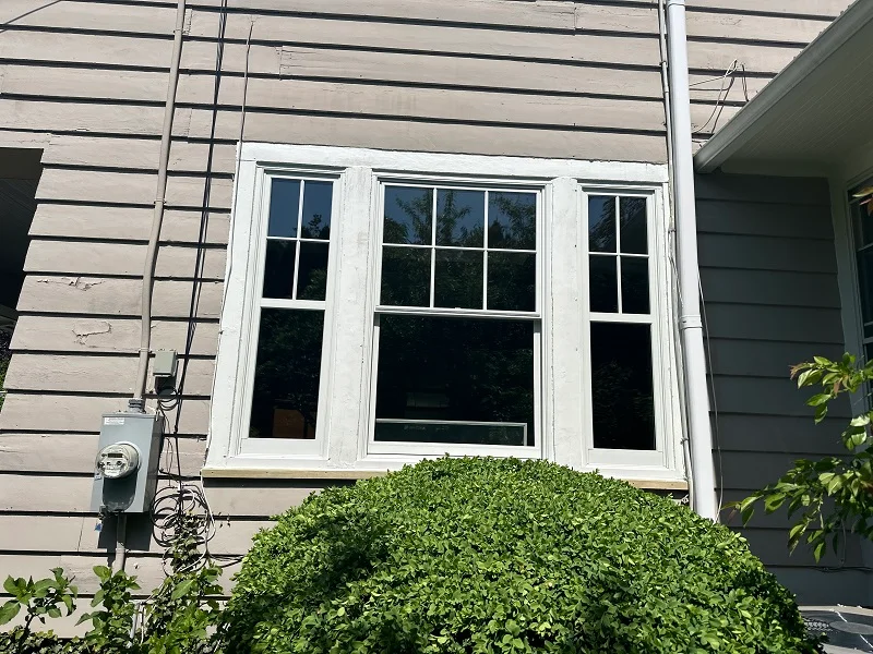 Finished exterior view of Andersen 400 Series Tilt Wash windows - maintenance-free exterior